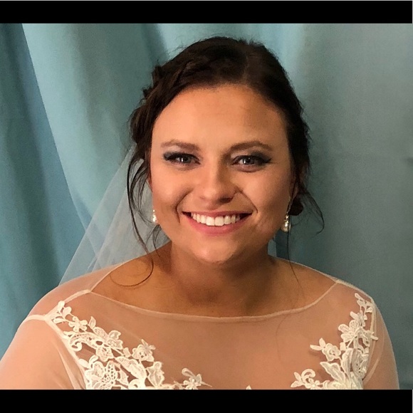Meet your Posher, Kelli - Picture 1 of 1